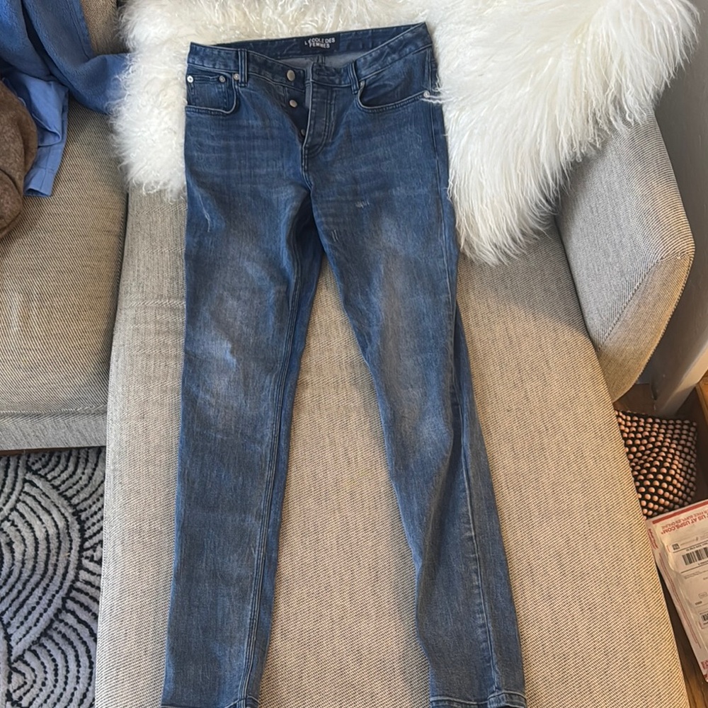 L'Ecole Des Femmes Medium Wash Distressed Skinny Jeans 31 | Button Fly |
